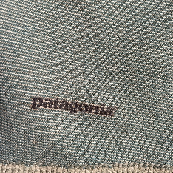 Patagonia women's capilene base layer top, Small - Picture 5 of 7